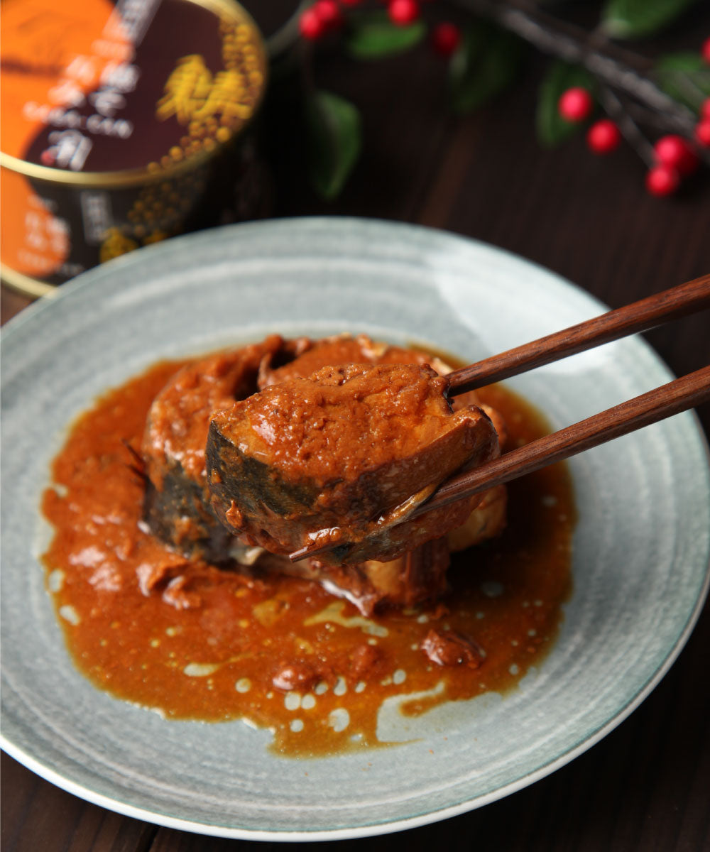 S-002 鯖缶 五徳みそ 648円(税抜)