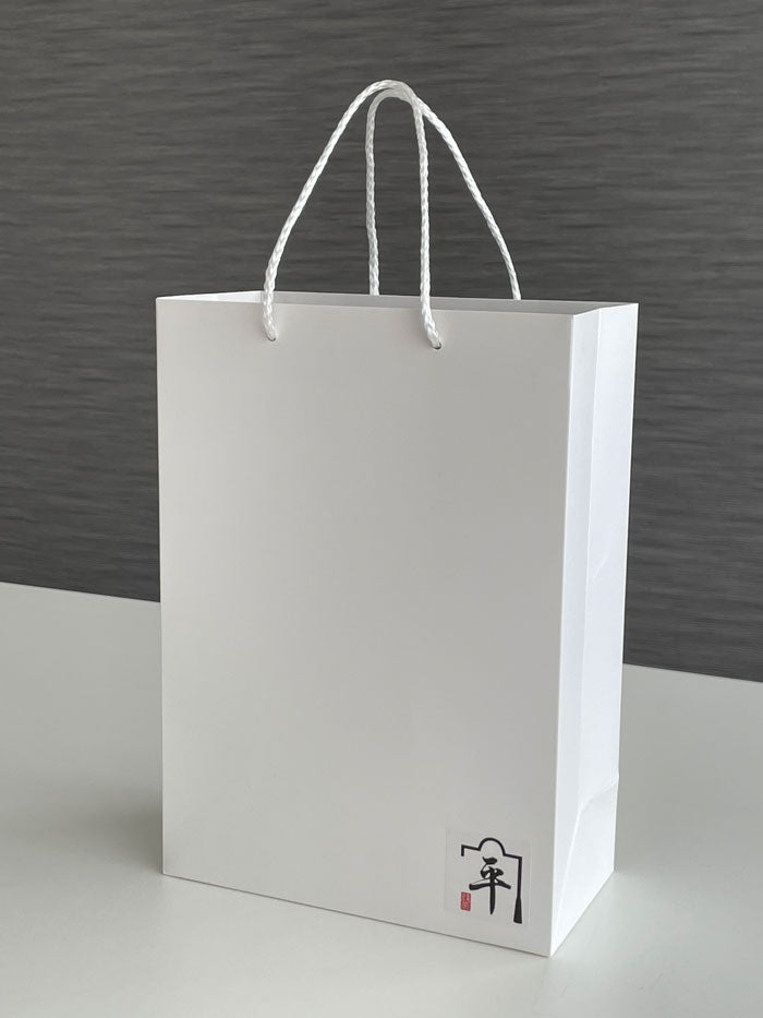 W-002 ギフト包装・紙袋付